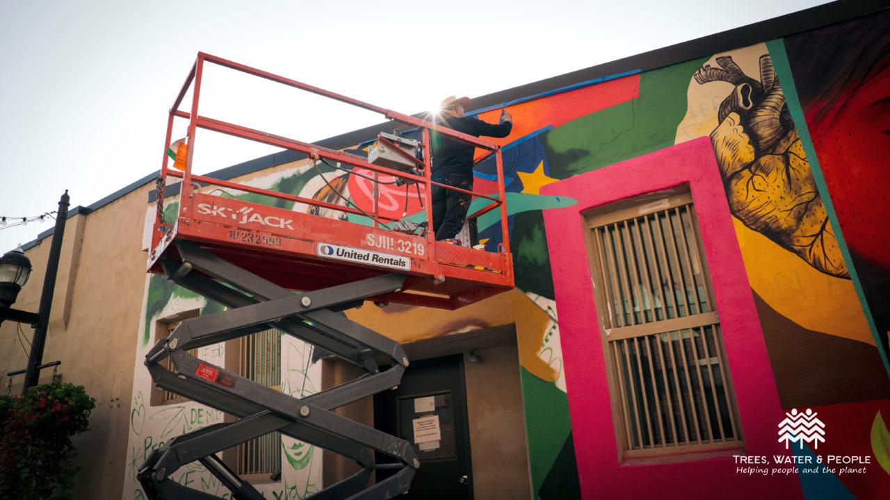 Trees, Water & People and Armando Silva Unveil Colores De La Comunidad